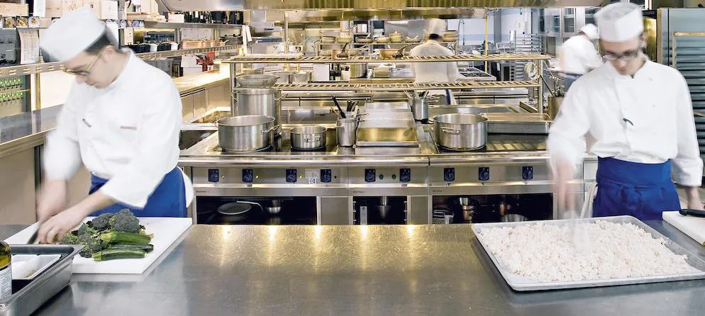 induction cooking commercial kitchen induction cooking commercial kitchen